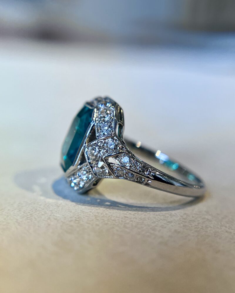 Art Deco Colombian Diamond Ring, 2.14 Carats - Image 4