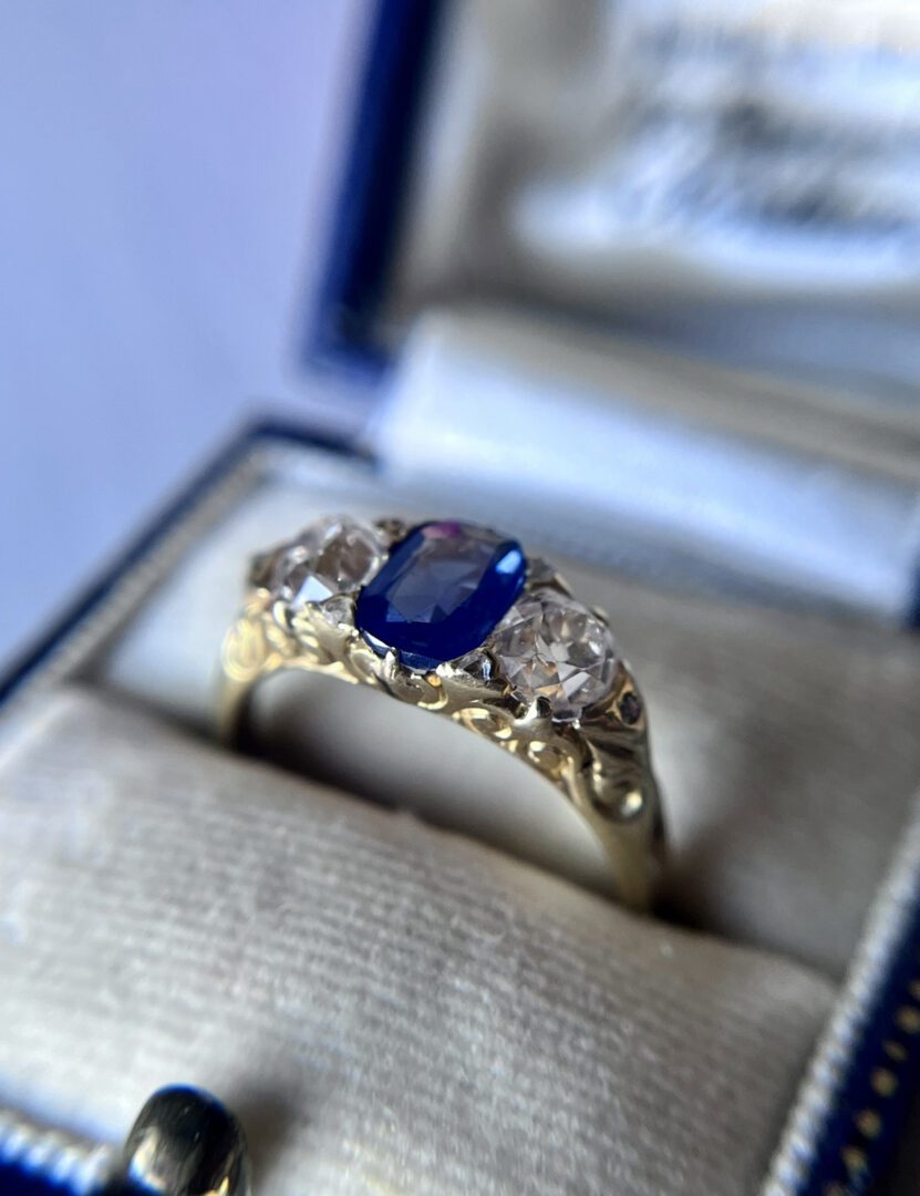 Rare Kashmir Sapphire Ring circa 1890 - Image 4