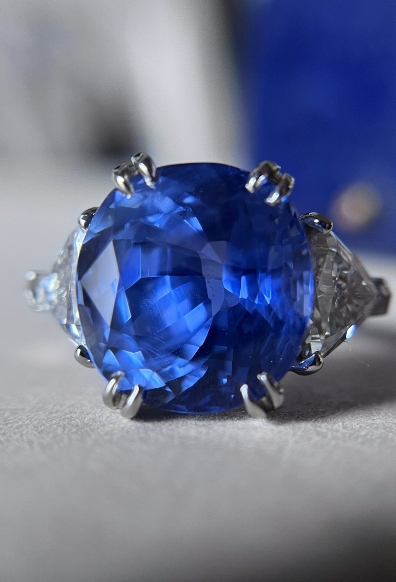 Unheated Ceylon Sapphire Ring, 11.23 Carats