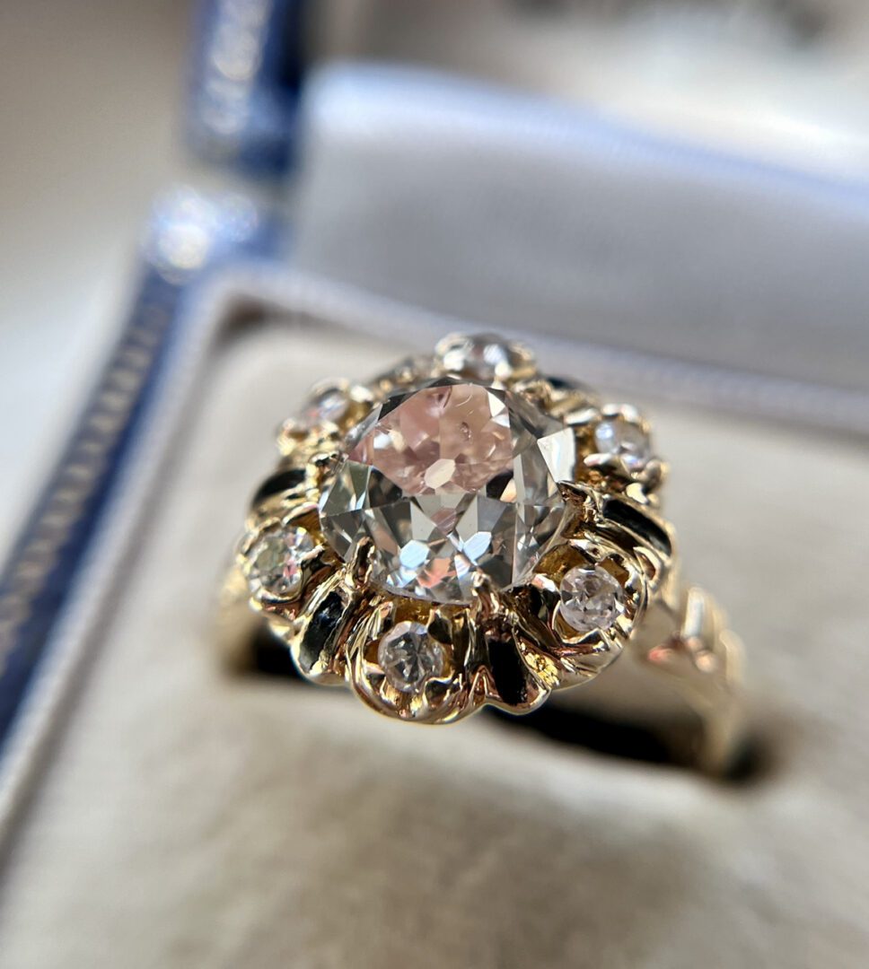 A Victorian Old Mine Cut Diamond Ring - Image 3